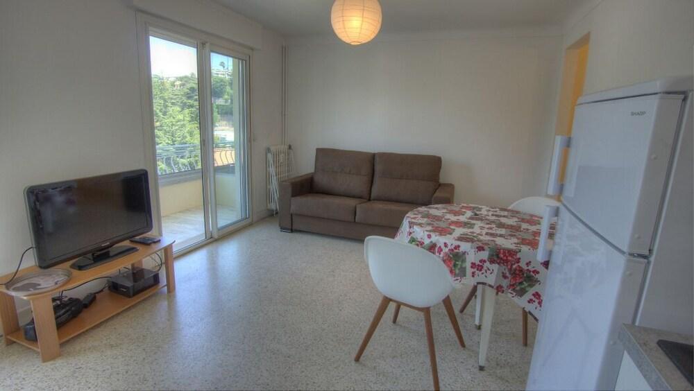 Studio 3 Etoiles Vue Mer 150M Plages Parking Clim Wifi Κάννες Εξωτερικό φωτογραφία