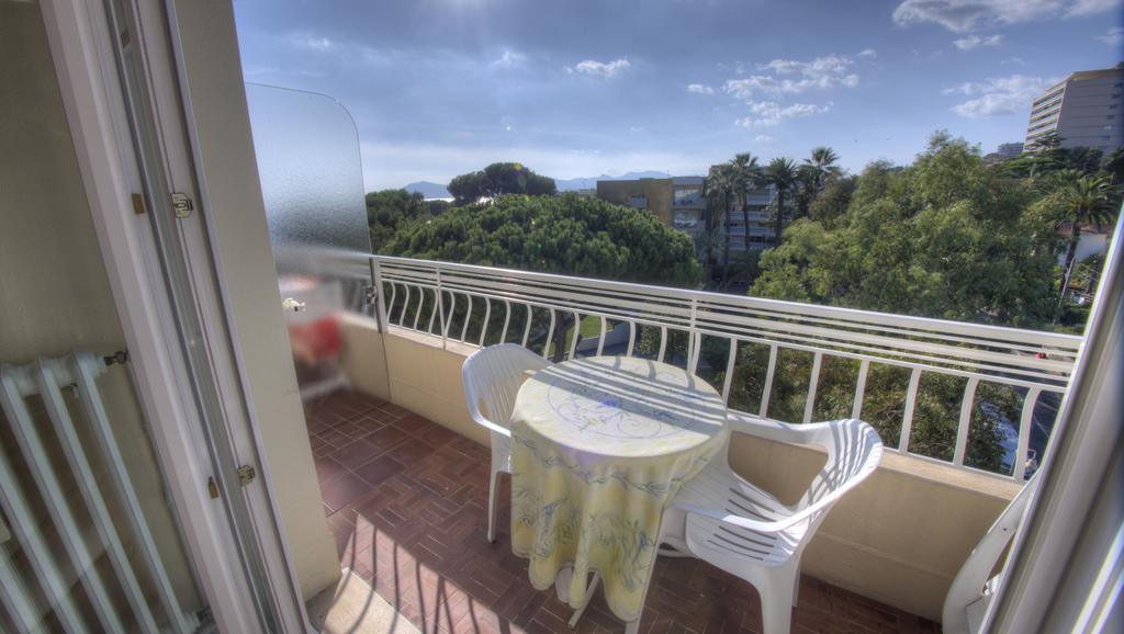 Studio 3 Etoiles Vue Mer 150M Plages Parking Clim Wifi Κάννες Δωμάτιο φωτογραφία