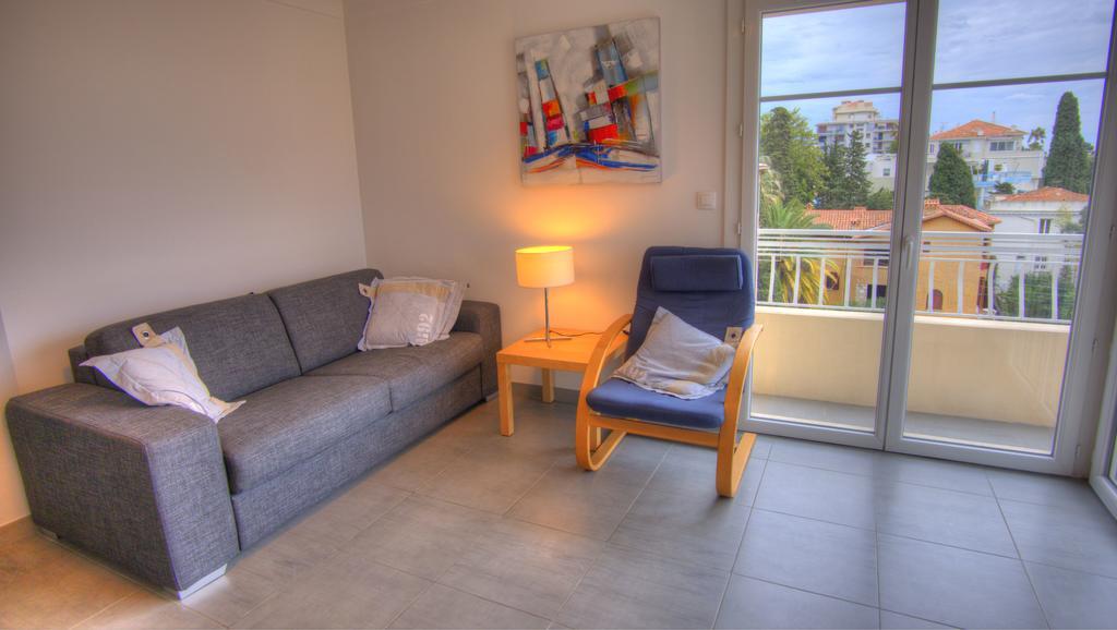Studio 3 Etoiles Vue Mer 150M Plages Parking Clim Wifi Κάννες Δωμάτιο φωτογραφία